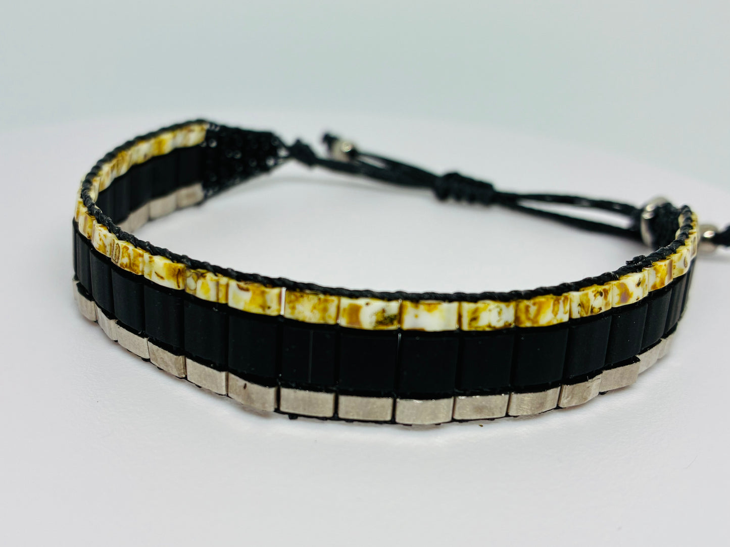 Bracelet en perles tissées "Vallon des Auffes"