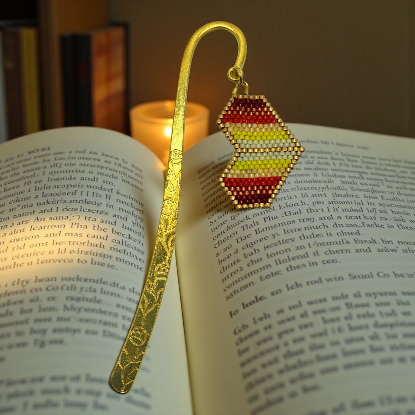 Marque-page coeur multicolore