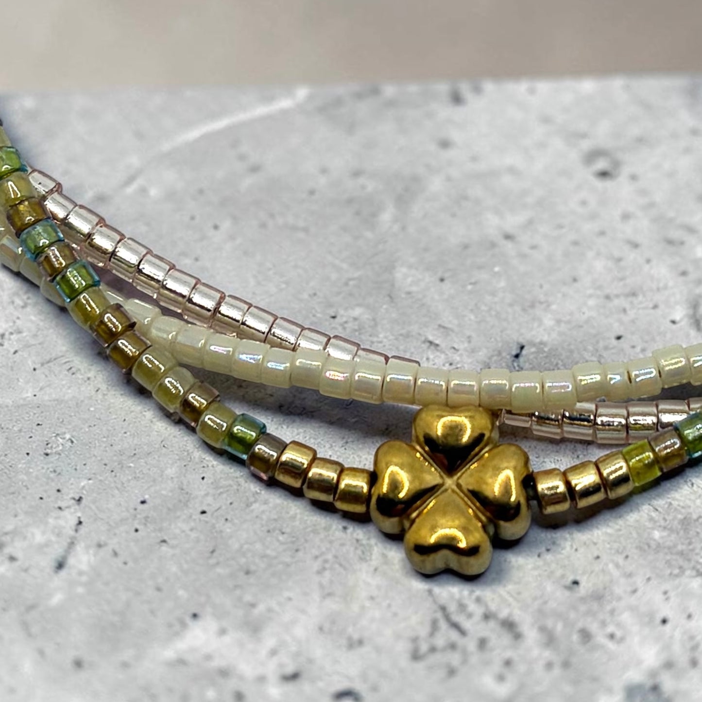 Bracelet femme "Les 3 tours à La Garde"